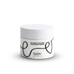 Islandijos ugnikalnio veido ir kūno šveitiklis